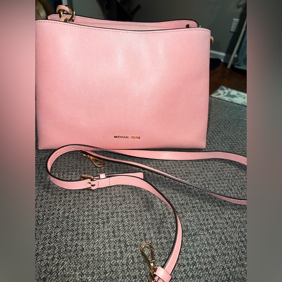 Michael Kors shoulder purse with crossbody strap - Picture 5 of 5